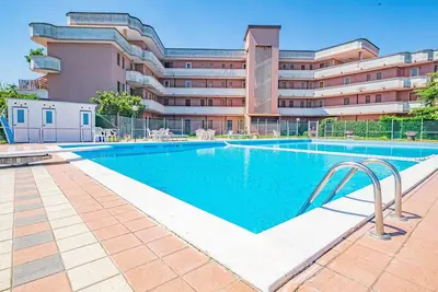 Image de Bel appartement à Lido delle Nazioni Fe avec piscine extérieure