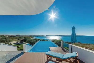 Image de Magnifique maison à Povljana