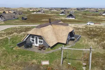 Image de Maison confortable à Ringkøbing avec.