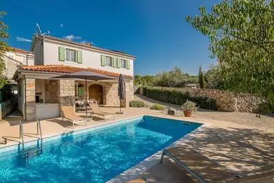 Image de Belle maison de 2 chambres à Malinska