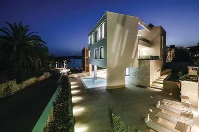 Image de Belle maison à Saldun avec sauna