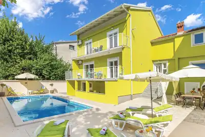 Superbe maison de 5 chambres à Pula