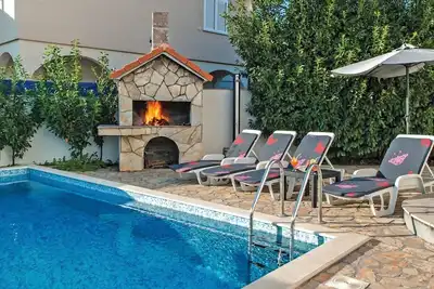 Image de Superbe maison à Razanj avec WiFi