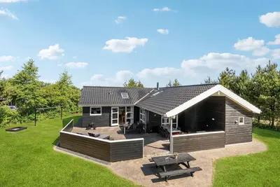 Image de Belle maison à Tarm avec sauna