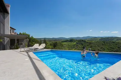 Image de Superbe maison à Dobrovo v Brdi