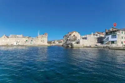 Image de Superbe appartement à Kastel Gomilica