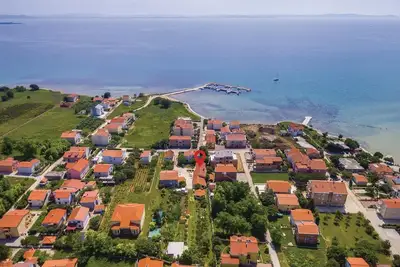 Image de Superbe maison à Privlaka avec WiFi