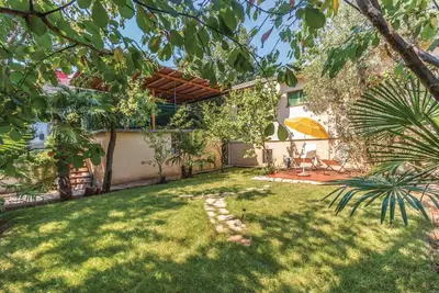 Image de Belle maison de 2 chambres à Pula