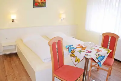 Double I - pension avec petit-déjeuner à Baabe