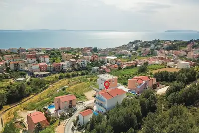 Image de Superbe maison à Podstrana avec sauna