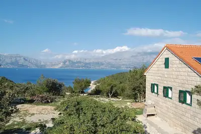 Image de Belle maison de 2 chambres à Povlja