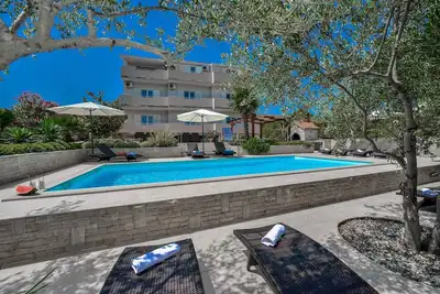 Image de Appartement de vacances 350 m de la mer Adriatique avec piscine