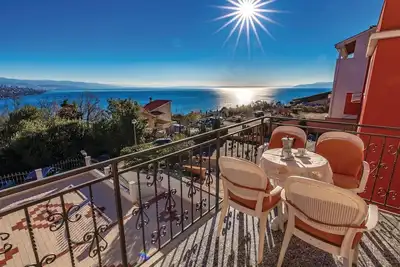 Image de Superbe appartement 1 chambre à Volosko