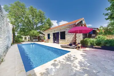 Image de Belle maison Ă Pridraga avec WiFi