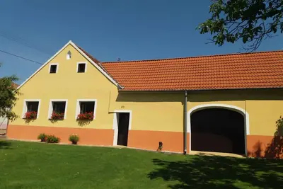 Image de Maison de vacances avec piscine et cheminée