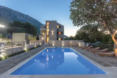 Image de Magnifique maison de 6 chambres à.