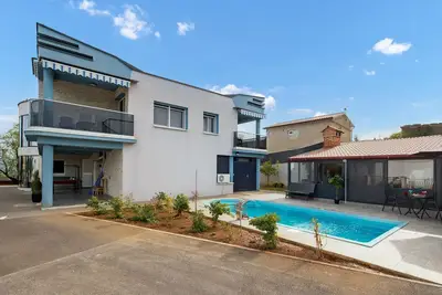 Image de Bel appartement à Vrh avec WiFi