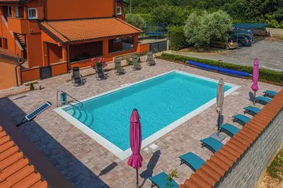 Image de Appartement de vacances avec piscine