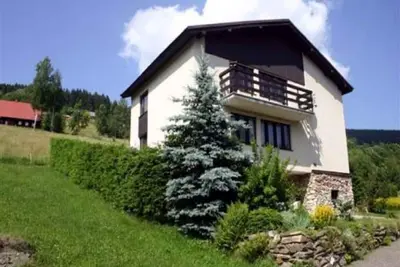 Image de Maison de vacances avec barbecue de jardin directement sur le chemin de randonnée