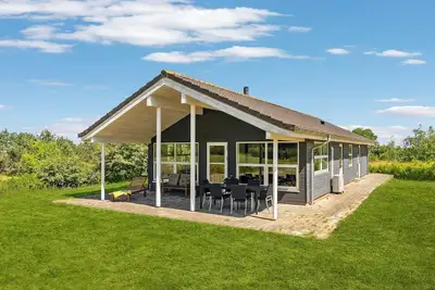 Image de Superbe maison Ă Skals avec sauna