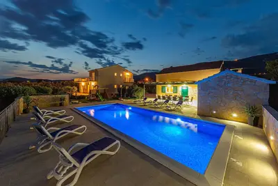Image de Belle maison Ă Kastel Stari