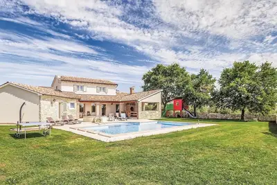 Image de Belle maison à Valtura avec jacuzzi