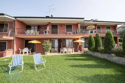 Image de Appartement de vacances avec terrasse et belle vue lac