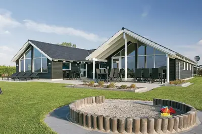 Image de Belle maison à Stege avec sauna