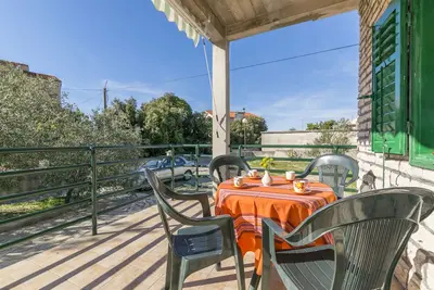 Image de Appartements Albina (10631-A1) - Brodarica