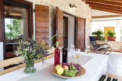 Image de Villa avec air conditionné, Internet et Tv par satellite