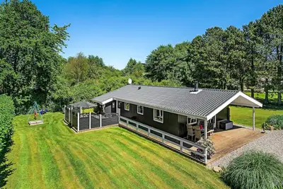 Image de Maison confortable de 3 chambres à.