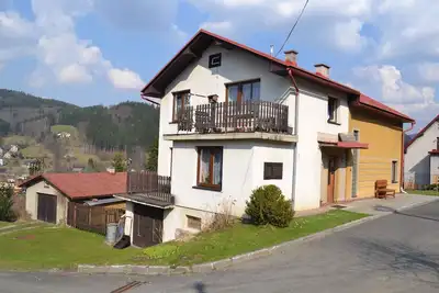 Image de Appartement de vacances près de l'ascenseur de ski et piscine naturelle