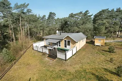 Belle maison de 2 chambres à Nexø