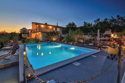 Image de Belle maison de 3 chambres à Trogir