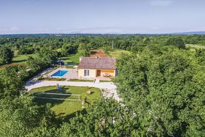 Image de Belle maison Ă Butkovici avec WiFi