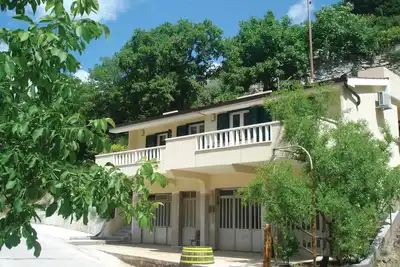 Superbe appartement à Podaspilje