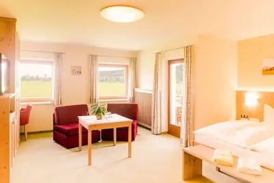 Image de Chambre familiale 5 - Pension Anna, appartements de vacances & chambres confort ***