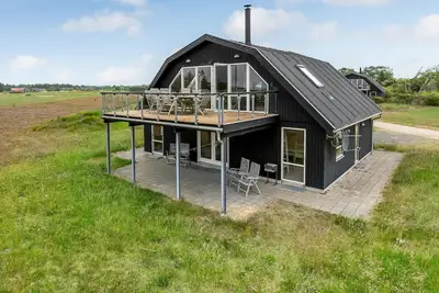 Image de Maison confortable Ă Skjern avec sauna