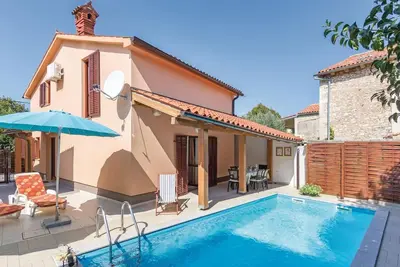 Image de Belle maison de 3 chambres à Pula