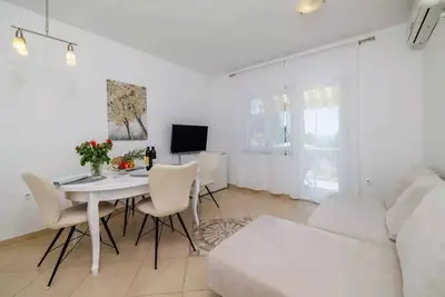 Image de Appartement de vacances avec terrasse et vue sur la mer