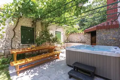 Image de Maison acceptant les animaux Ă Tucepi.