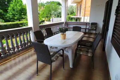 Image de Appartement de vacances dans un endroit calme avec jardin