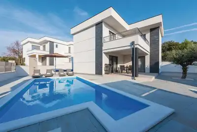 Image de Maison confortable à Razanj avec WiFi