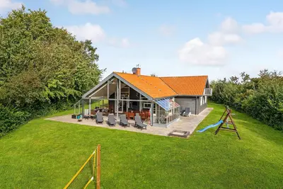 Image de Belle maison à Hadsund avec sauna