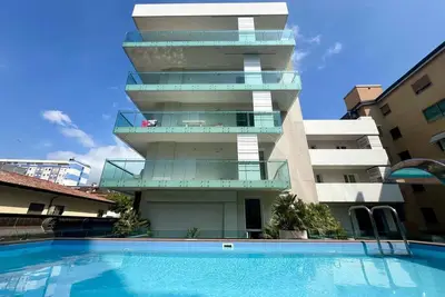 Image de Appartement de vacances avec climatisation, internet, balcon et piscine