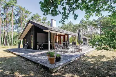 Image de Superbe maison Ă Aakirkeby avec sauna