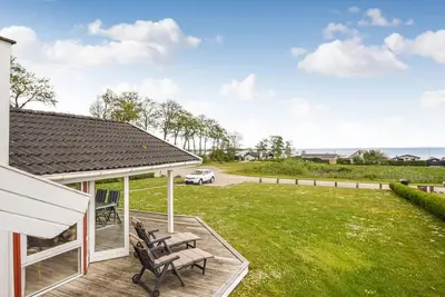 Image de Belle maison à Sjølund avec sauna