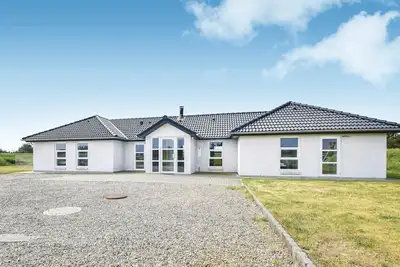 Image de Belle maison à Blåvand avec sauna