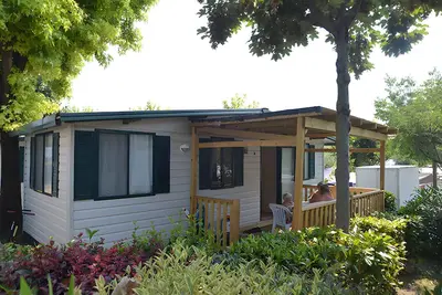 Image de Maison mobile avec 3 piscines et climatisation