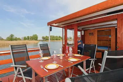 Image de Bateau confortable à Loitz avec WiFi